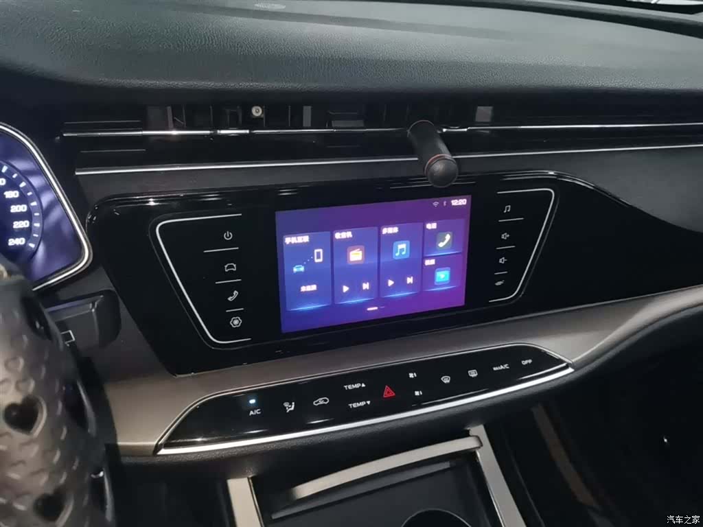 Changan X7, 2020 13