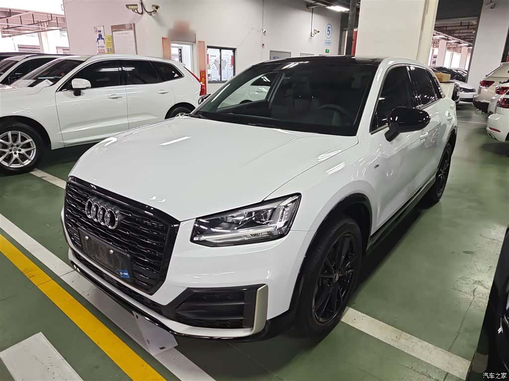 Audi Q2L, 2020 2