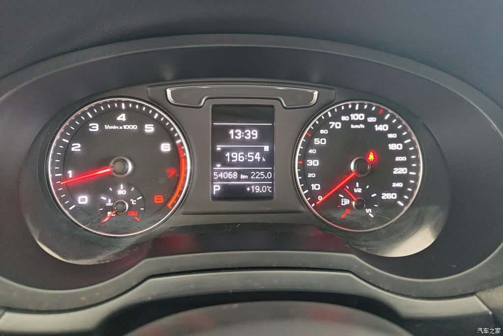 Audi Q3, 2017 14