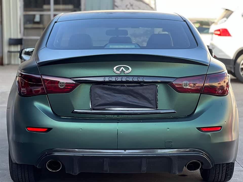 Infiniti Q50L