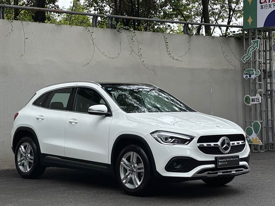 Mercedes-Benz GLA