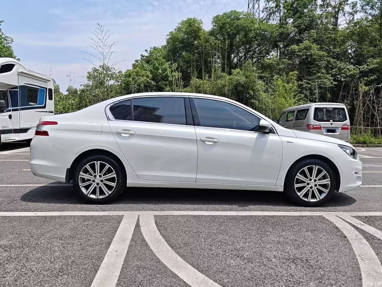 Peugeot 408, 2018 12