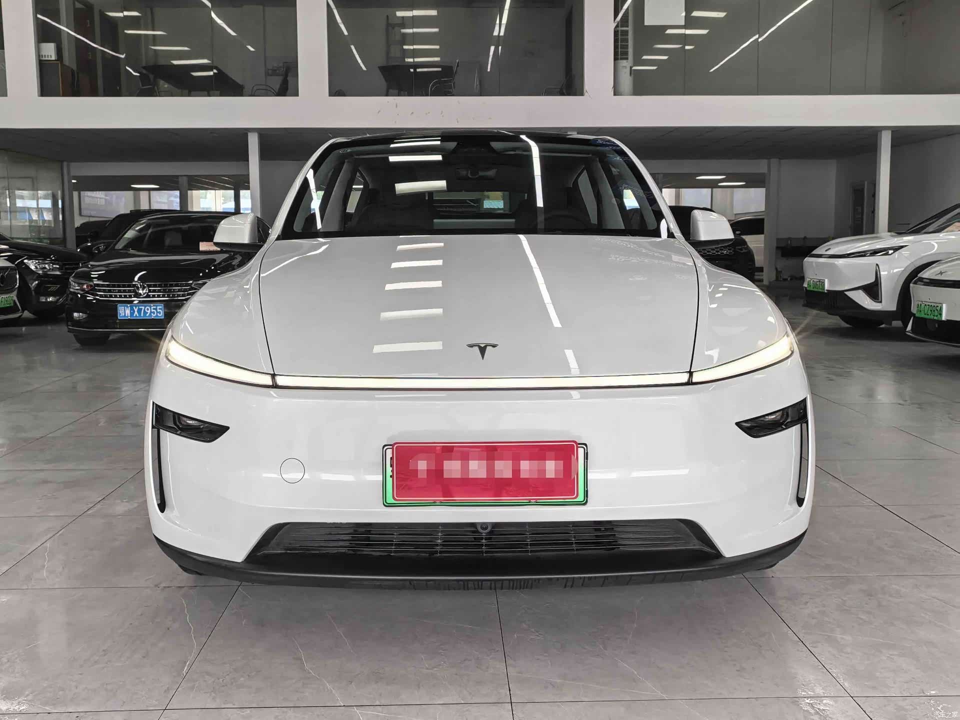 Tesla Model Y, 2025 2