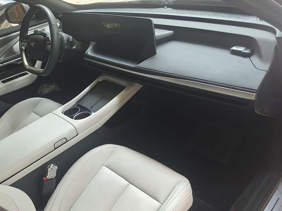 XPENG P7