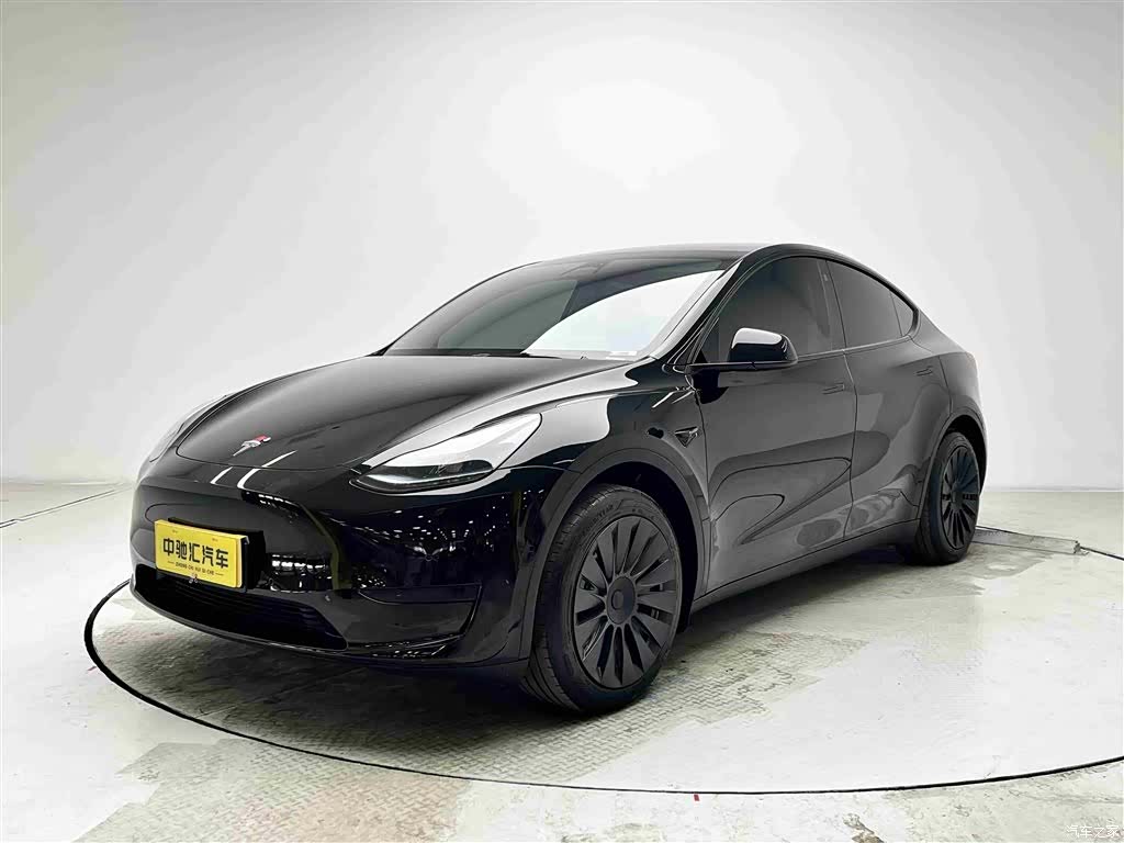 Tesla Model Y, 2023 1