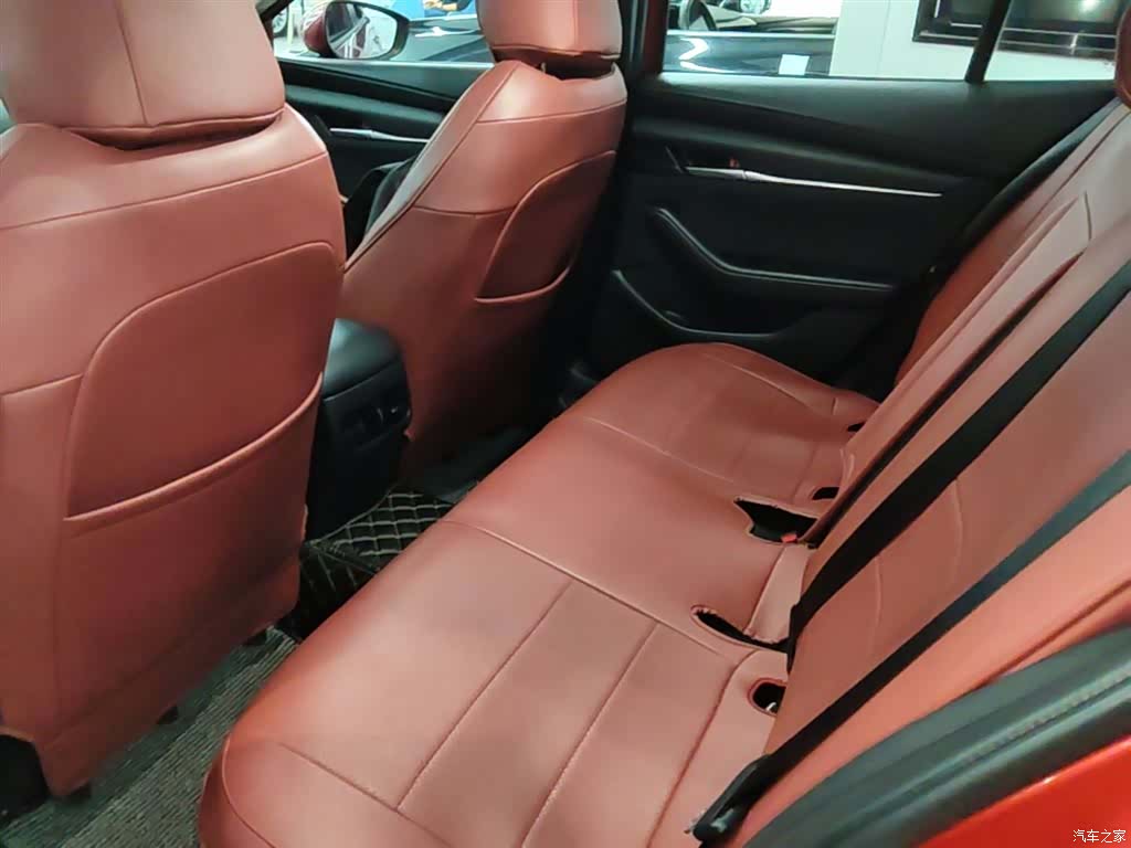 Mazda Mazda3, 2020 17