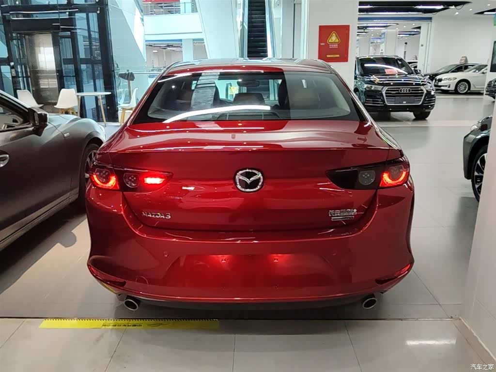 Mazda Mazda3, 2020 6
