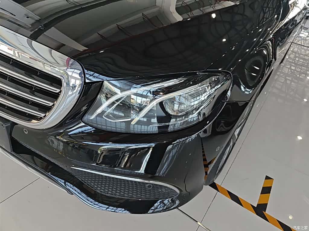 Mercedes-Benz E-Class, 2018 24