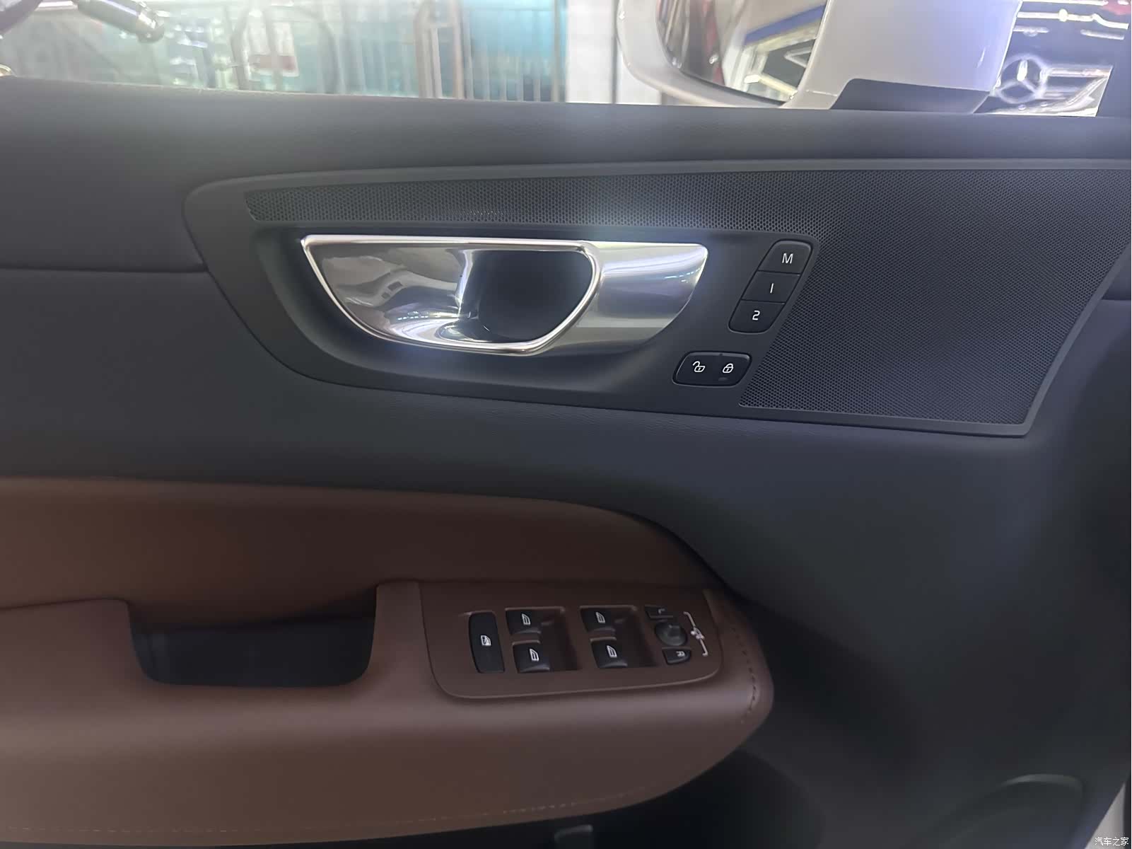 Volvo XC60, 2023 4