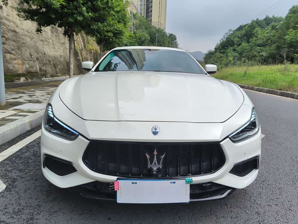 Maserati Ghibli
