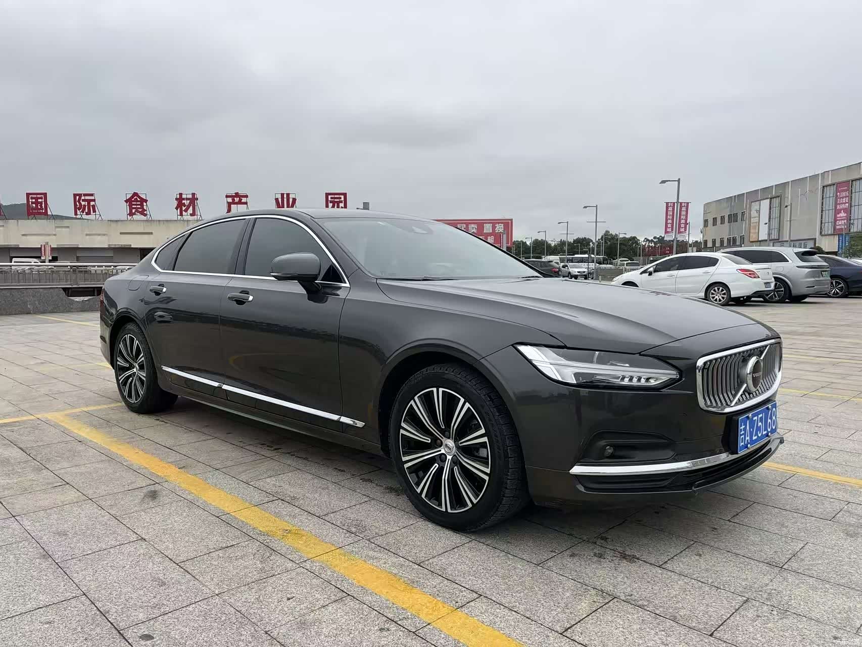 Volvo S90, 2021 3