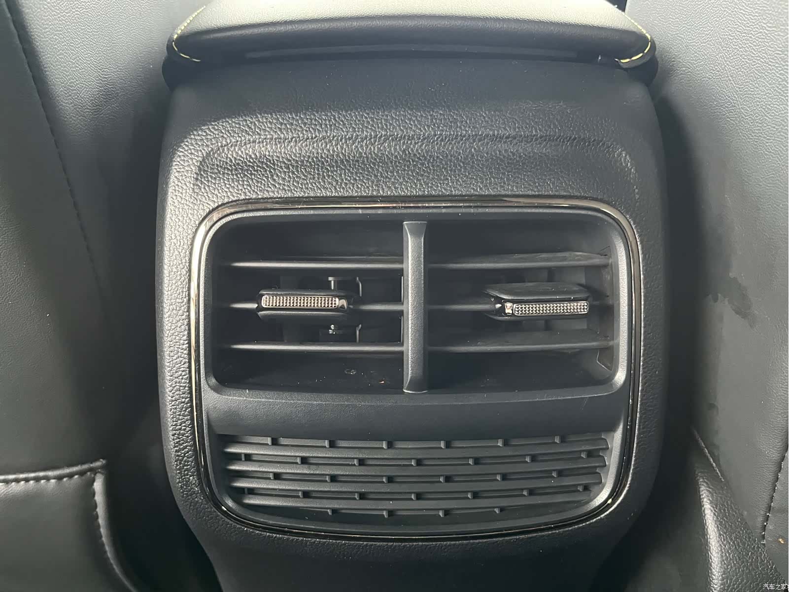 Roewe RX5, 2022 6