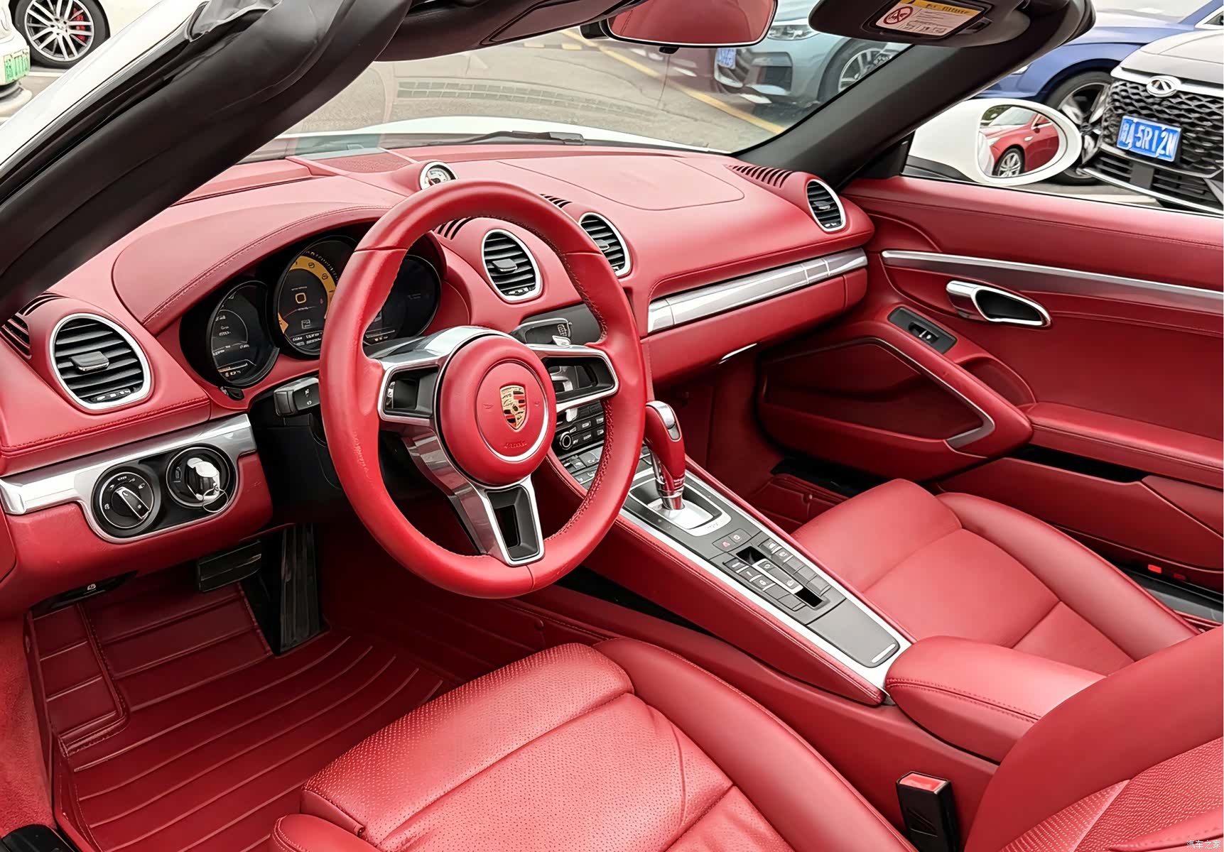 Porsche Boxster, 2017 все фото