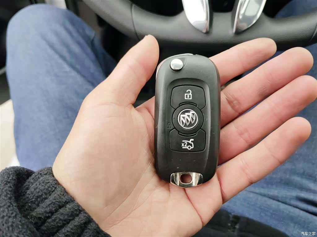Buick Verano, 2023 17