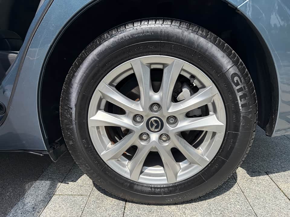 Mazda 3 Angkesaila
