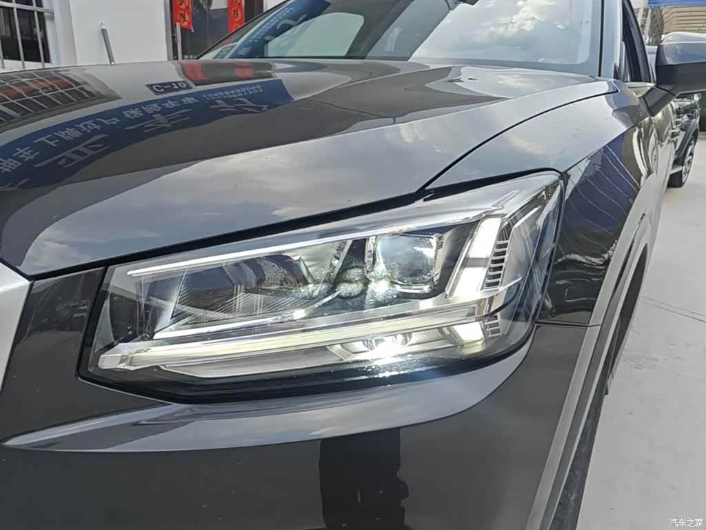 Audi e-tron, 2021 24