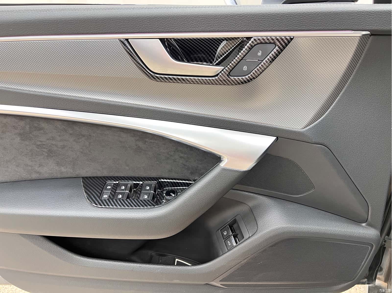 Audi A6L, 2021 12