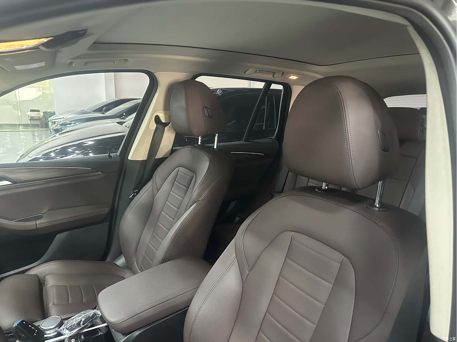 BMW iX3, 2021 7