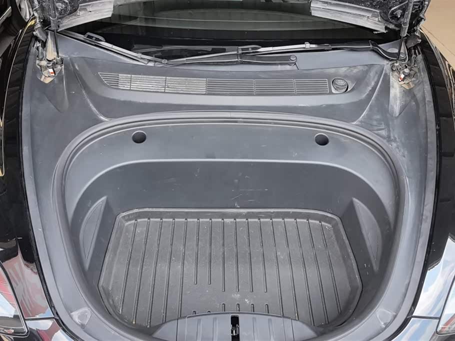 Tesla Model 3 Tesla Model 3