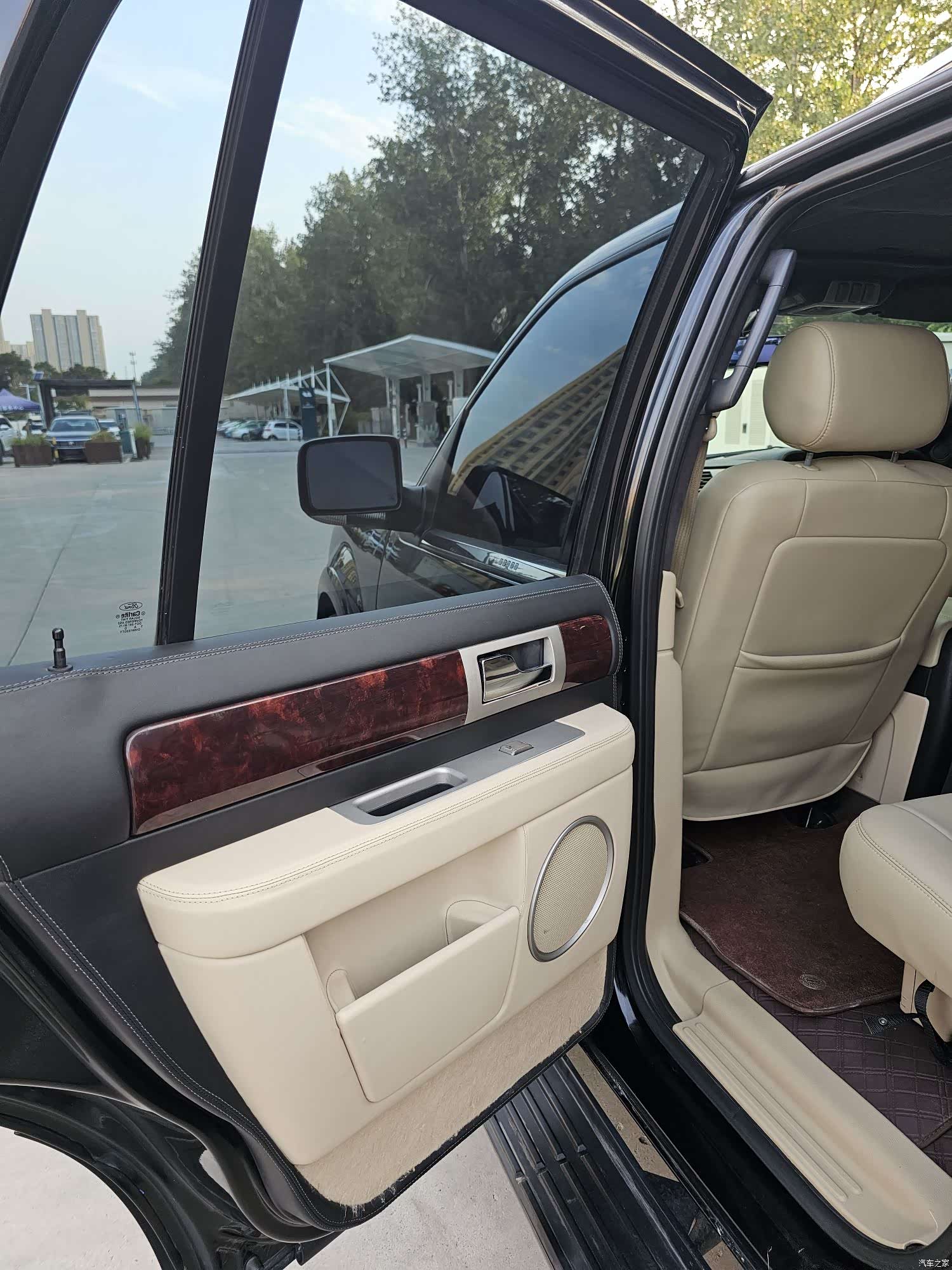 Lincoln Navigator, 2007 24