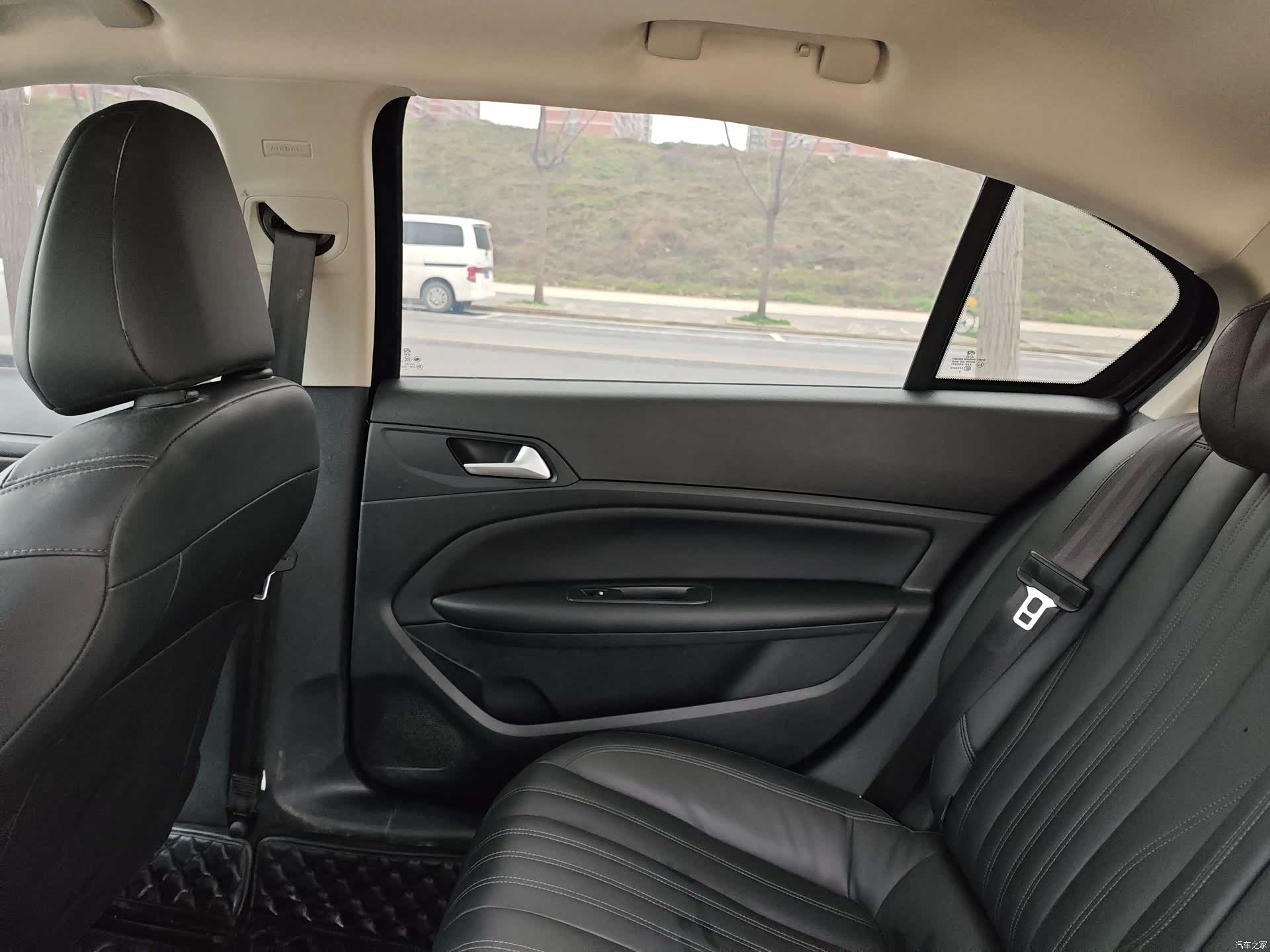Peugeot 408, 2020 15