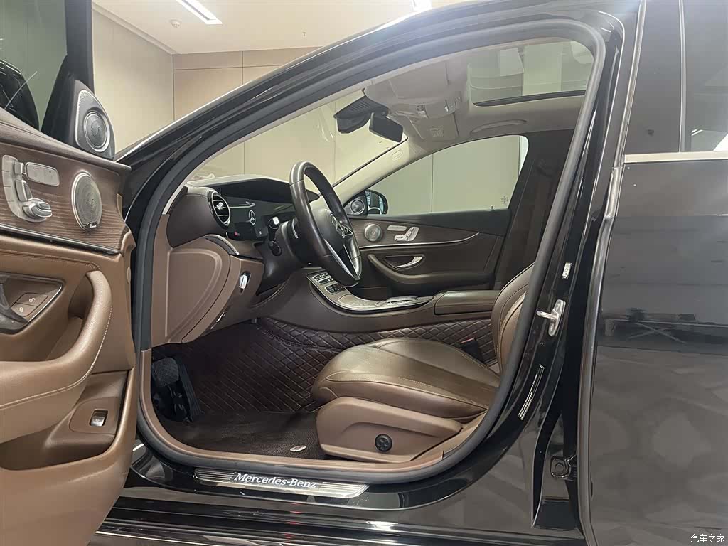 Mercedes-Benz E-Class, 2021 16