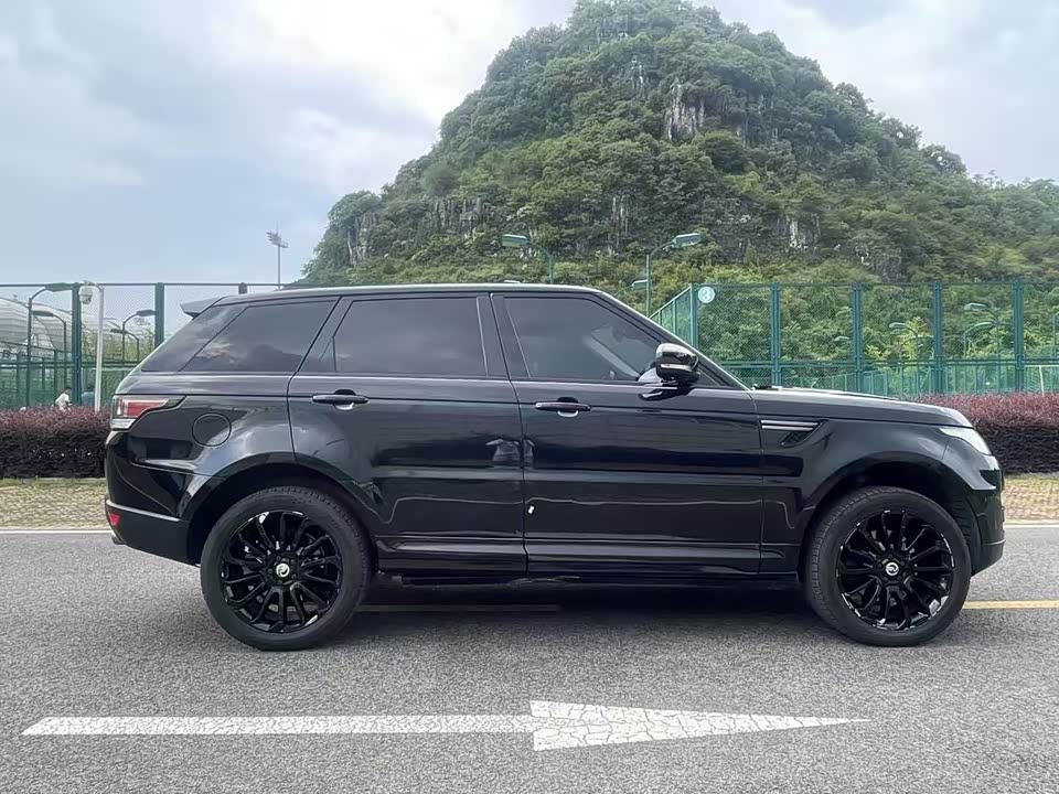Land Rover Range Rover Sport Land Rover Range Rover Sport