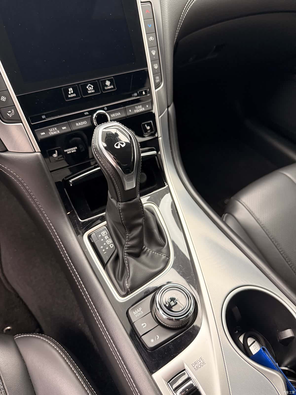 Infiniti Q60, 2020 10