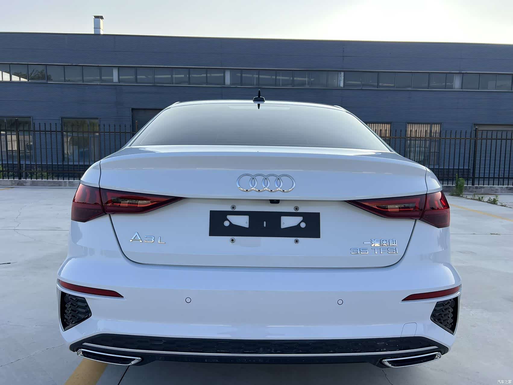 Audi A3, 2022 все фото