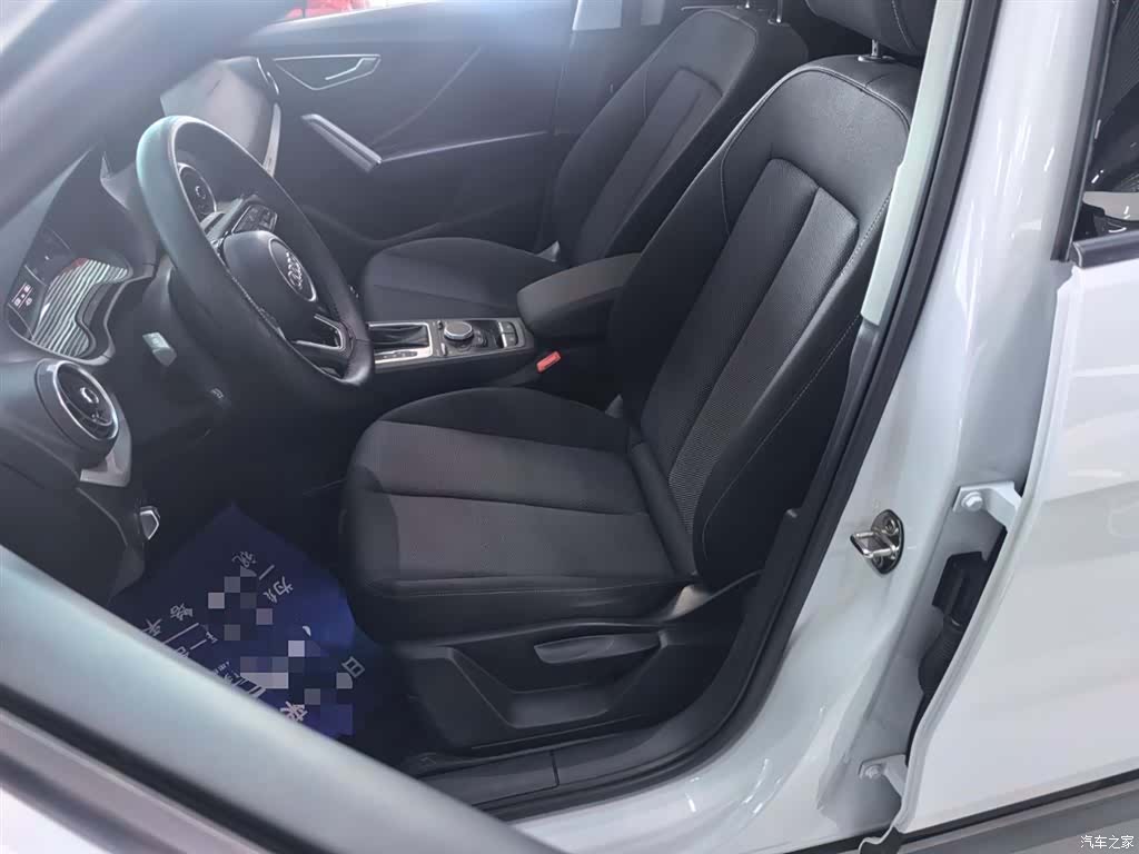 Audi Q2L, 2020 14