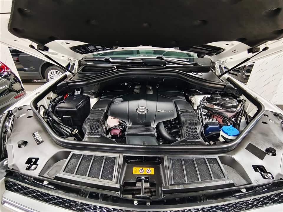 Mercedes-Benz GLE Mercedes-Benz GLE