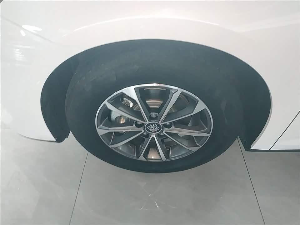 BYD Qin L BYD Qin L