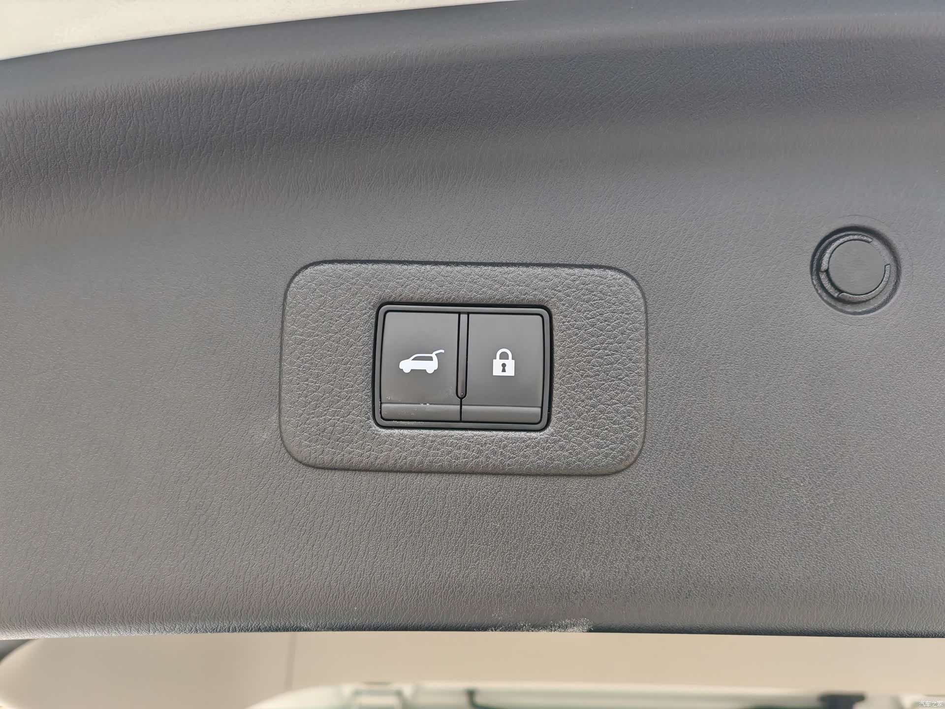 Nissan Patrol, 2023 25