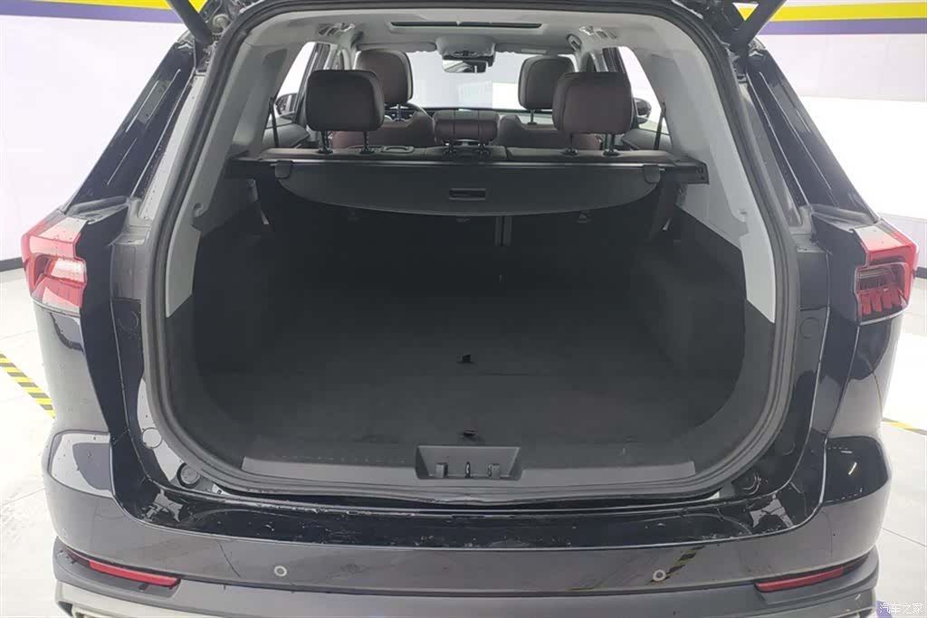 Chery Tiggo 8, 2023 4
