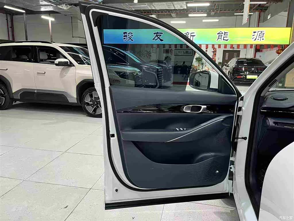 Geely Galaxy E5, 2025 16