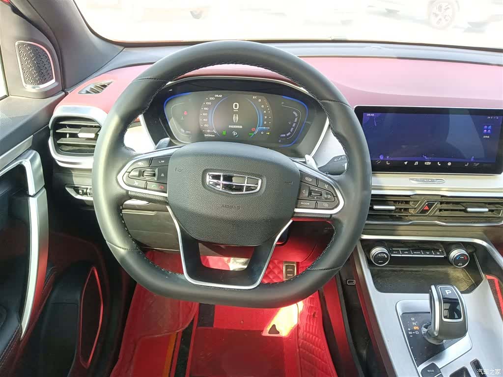 Geely Coolray, 2020 7