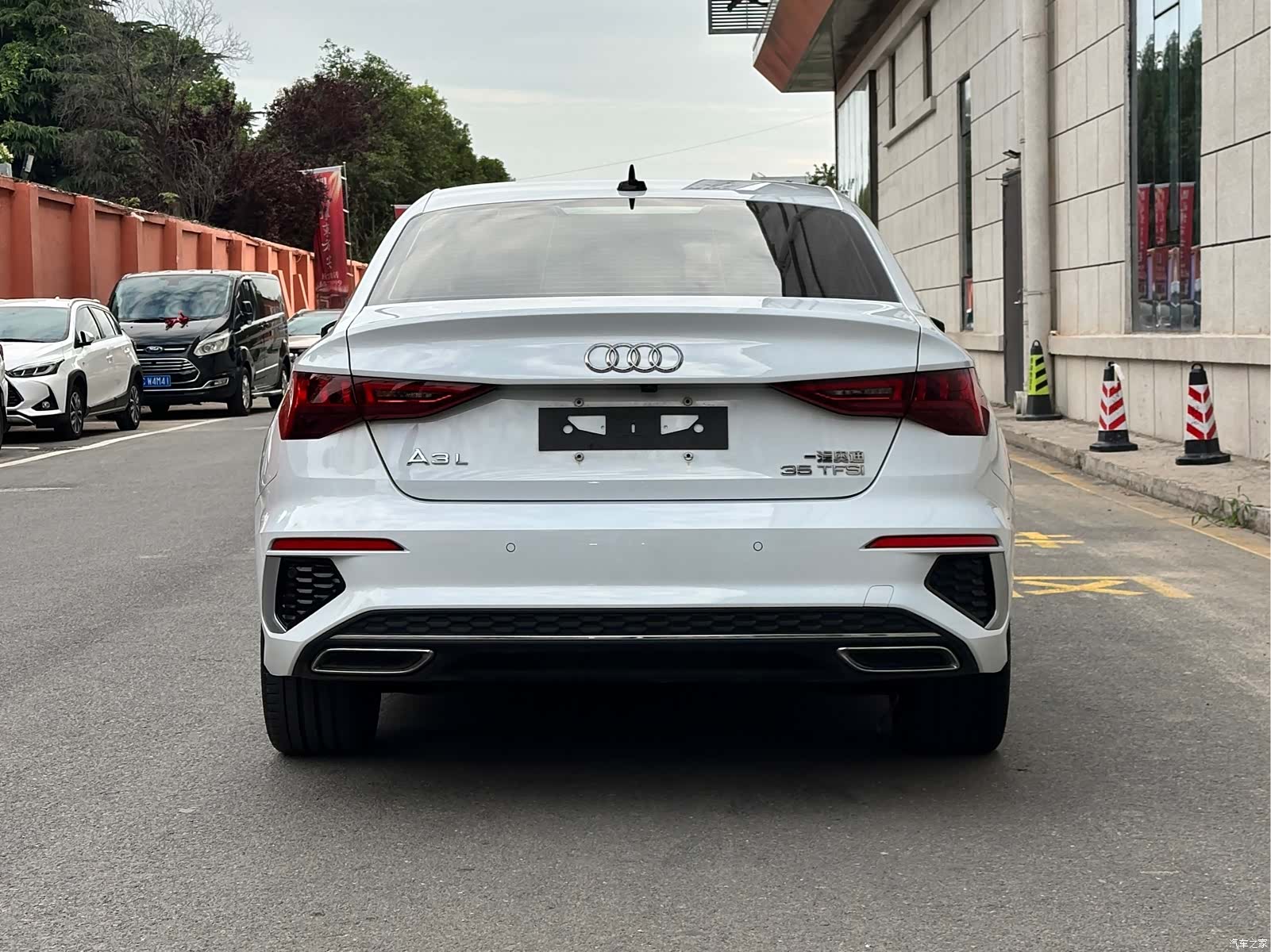 Audi A3, 2023 все фото