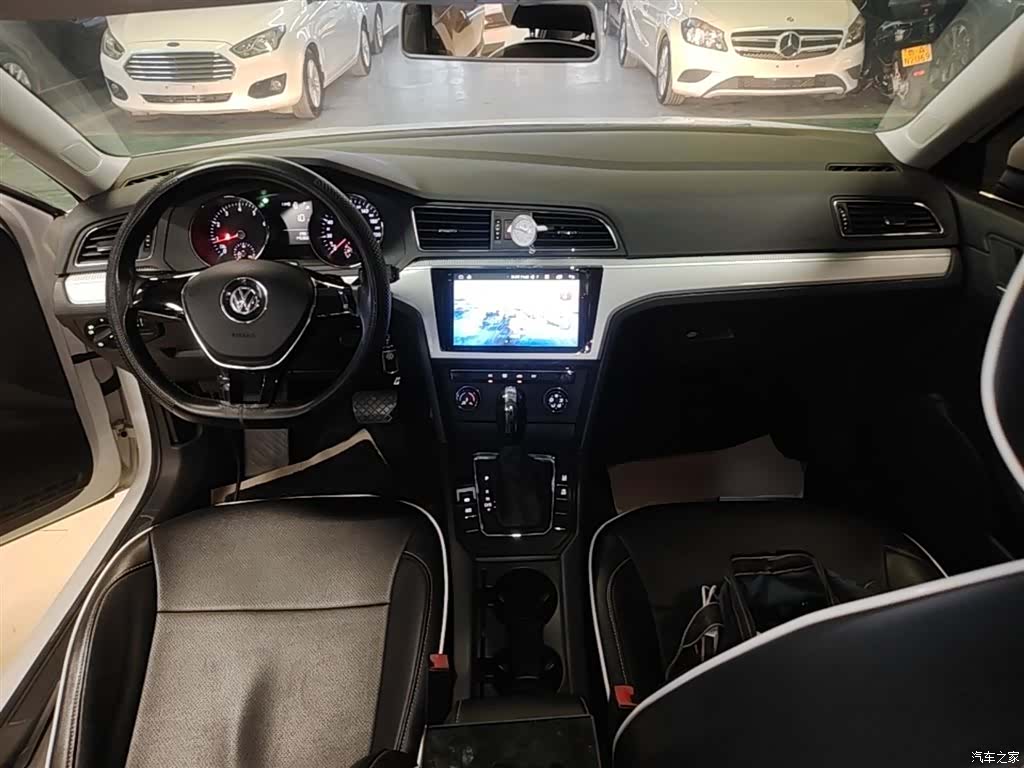 Volkswagen Lamando, 2018 10