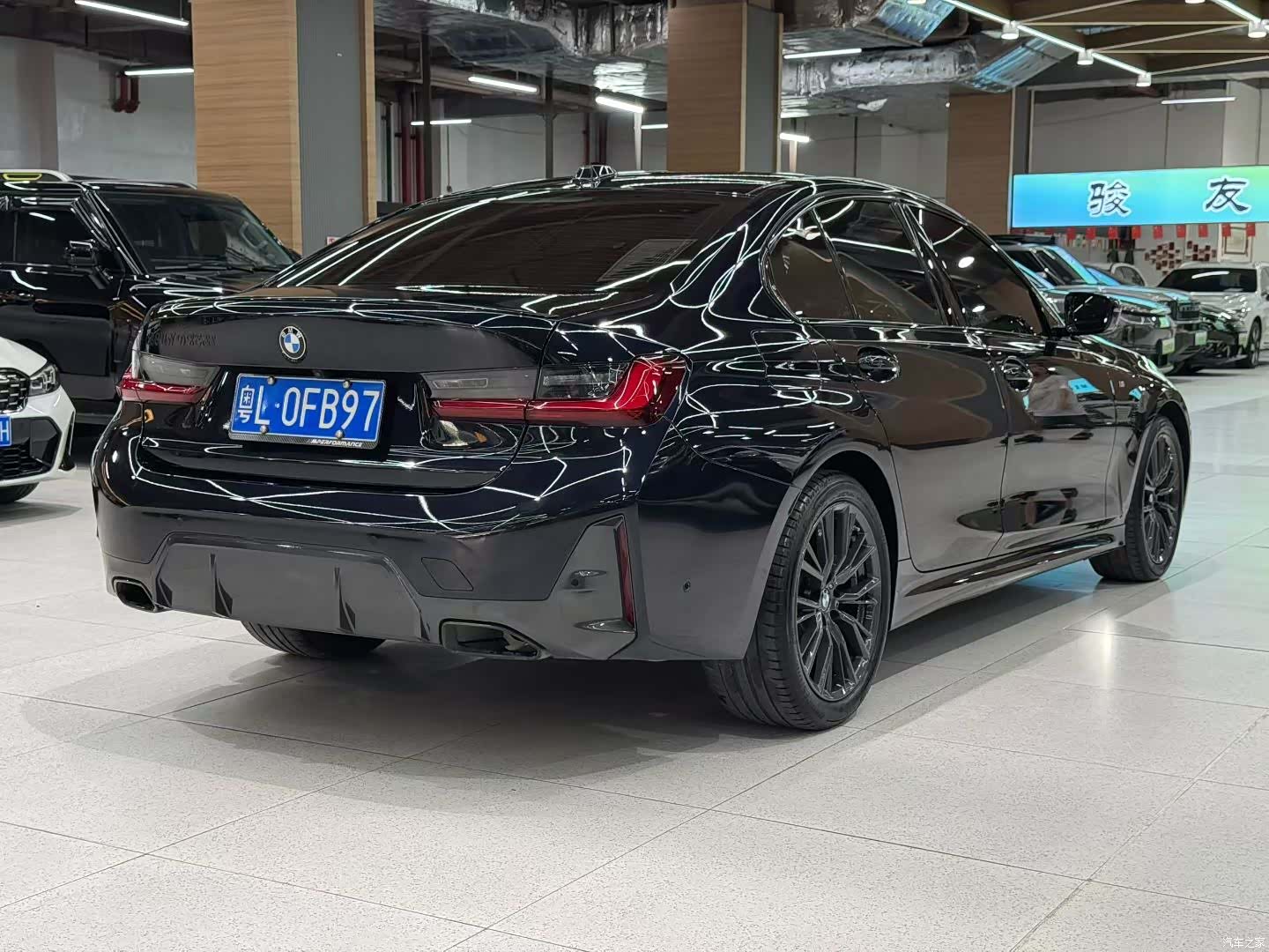 BMW 3 Series, 2024 7