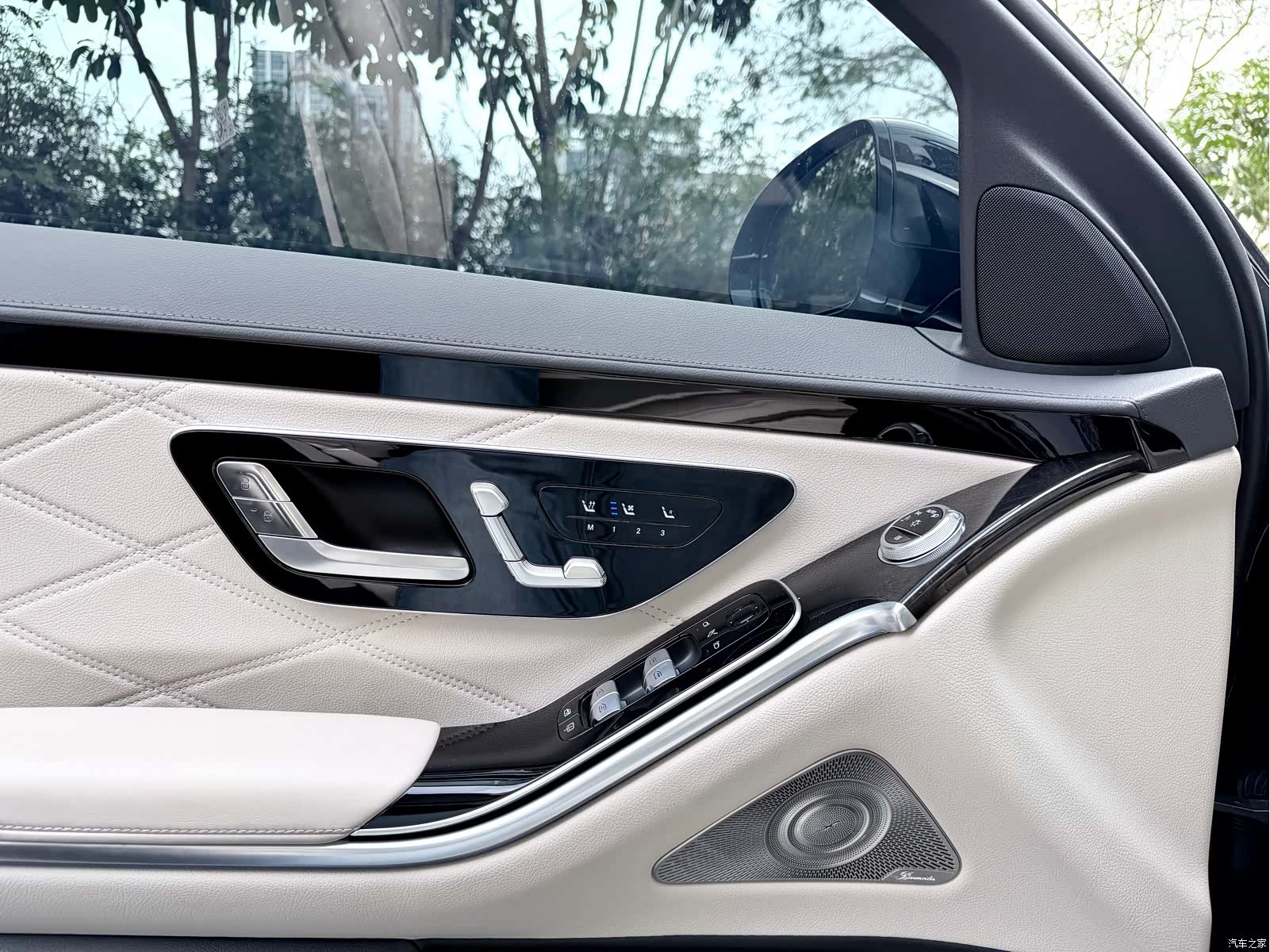 Maybach S-Class, 2025 14