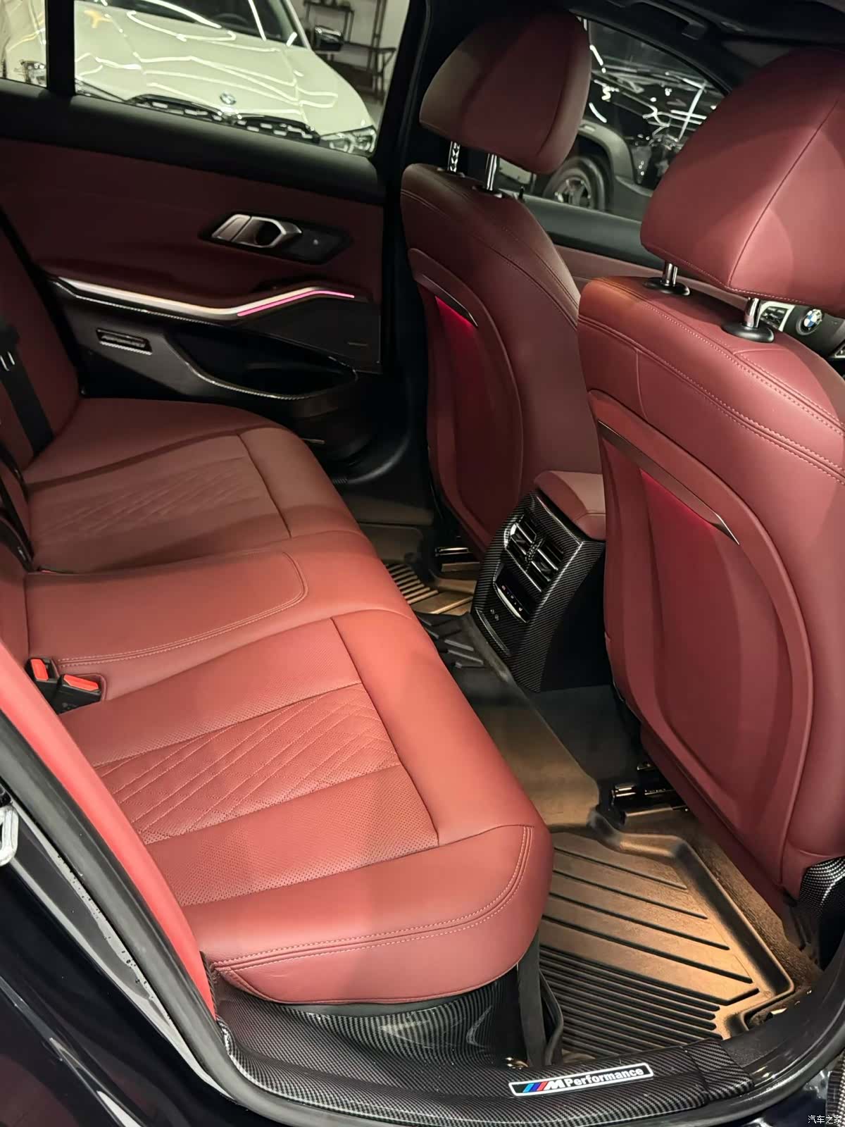 BMW 3 Series, 2024 все фото