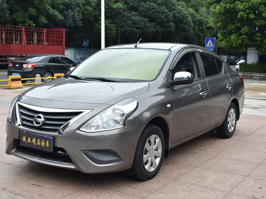 Nissan Sunny