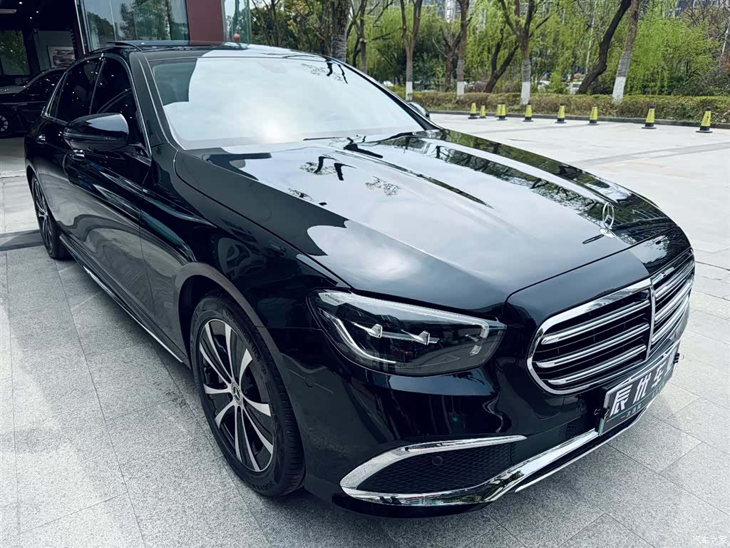 Mercedes-Benz E-Class, 2022 4