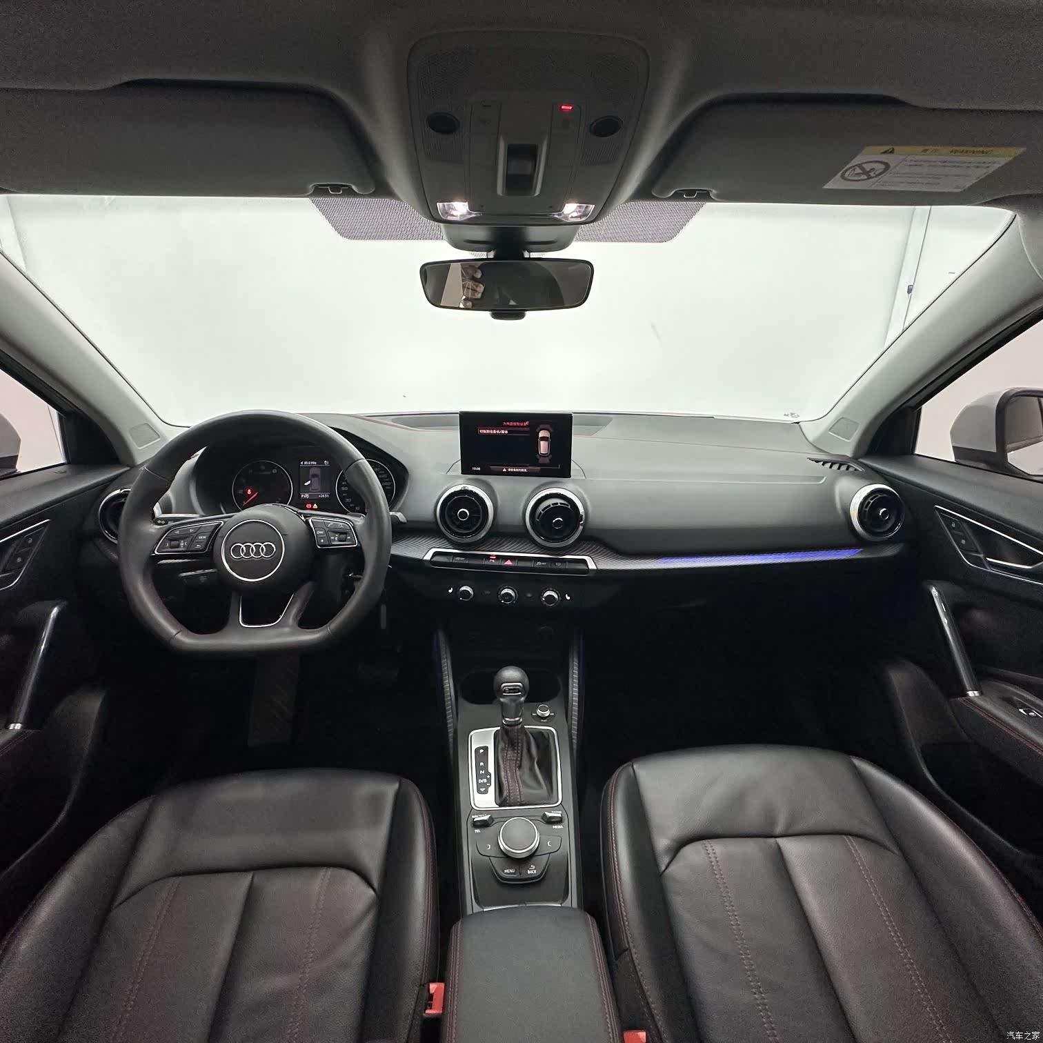 Audi Q2L, 2023 10
