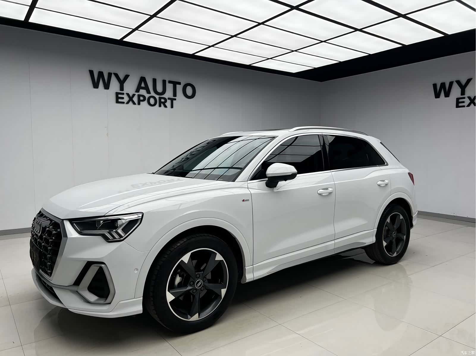 Audi Q3, 2022 1
