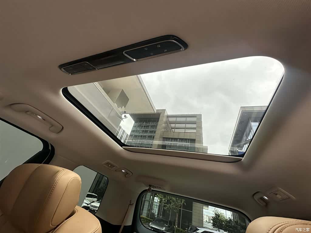 Trumpchi E8, 2024 14