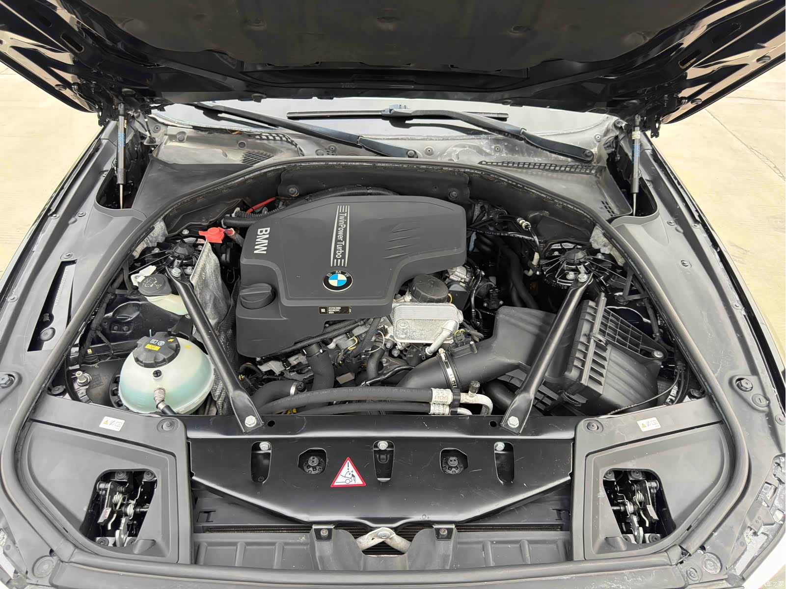 BMW 5 Series, 2016 21