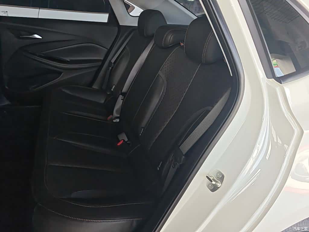 Buick Verano, 2023 17