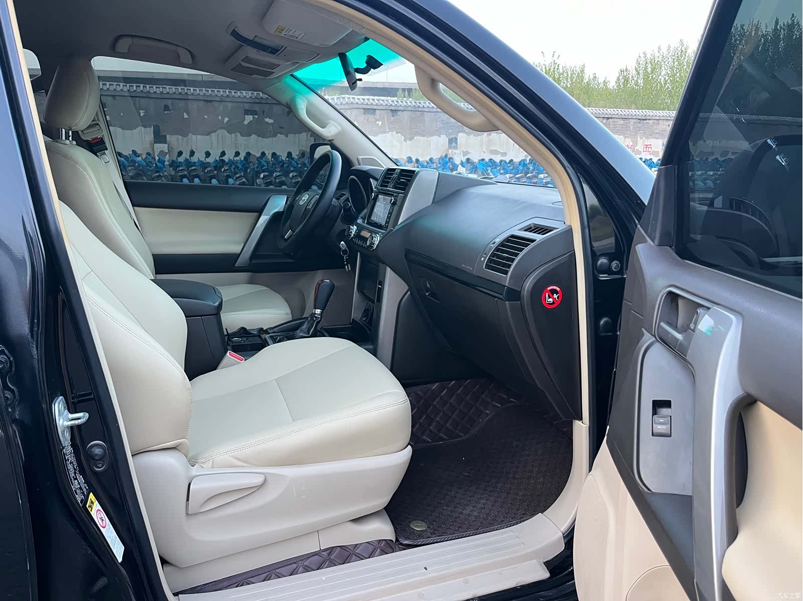 Toyota Prado, 2010 11