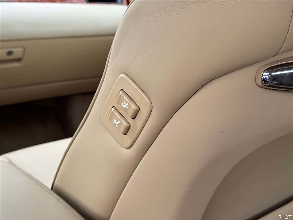 Toyota Crown, 2006 8